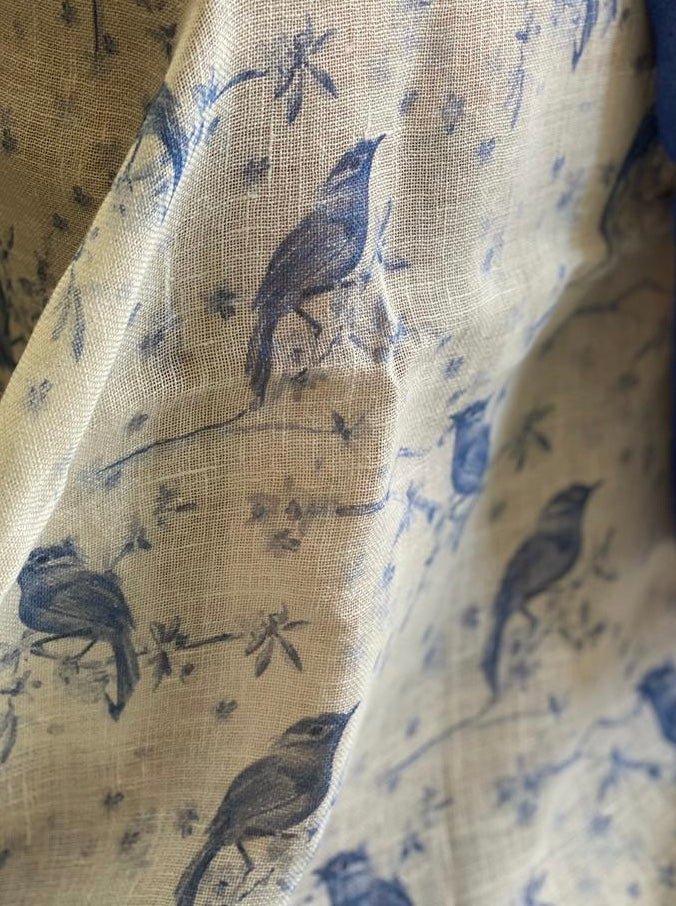 Printed Bleu Blanc Birds Tablecloth