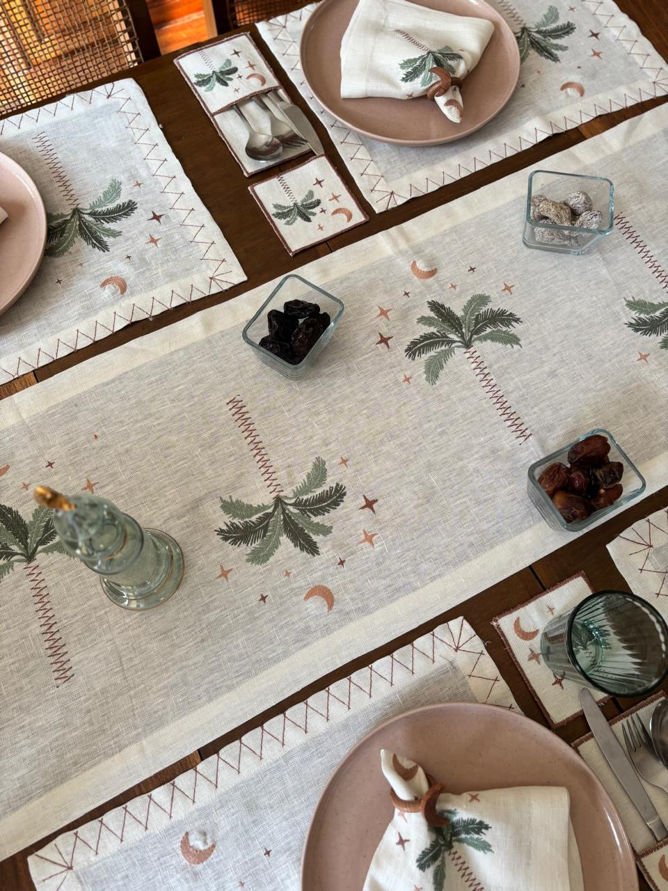 رنر وسط السفرة مطرز لايام رمضان