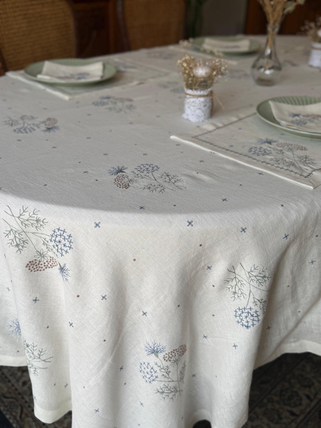 Le Bouquet Tablecloth