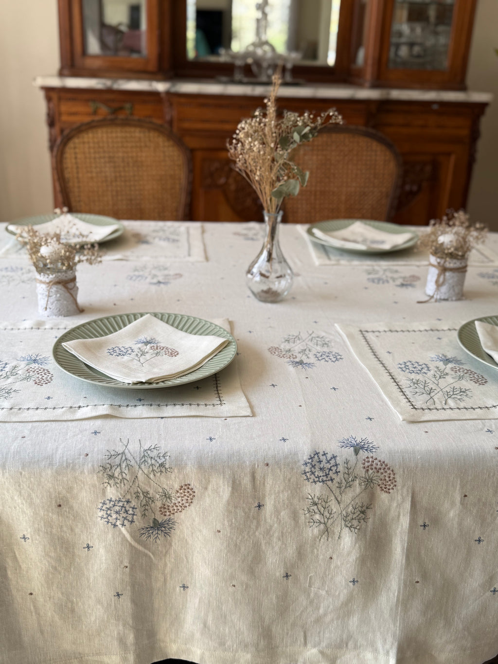 Le Bouquet Tablecloth