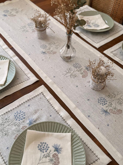 Le bouquet Table Runner