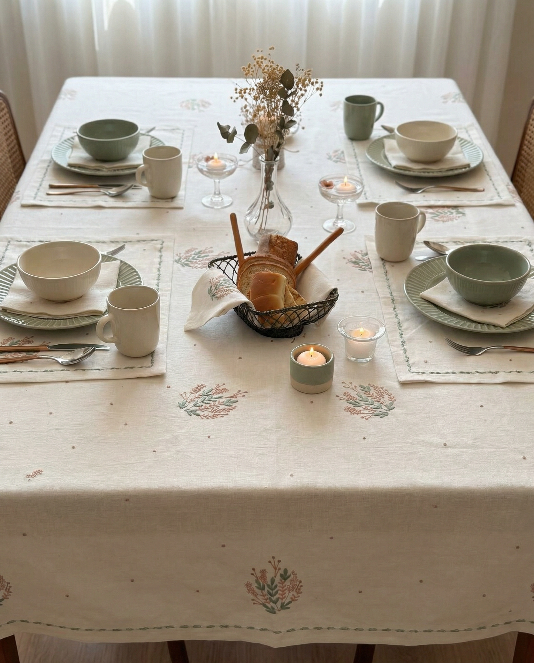 Rosa Tablecloth