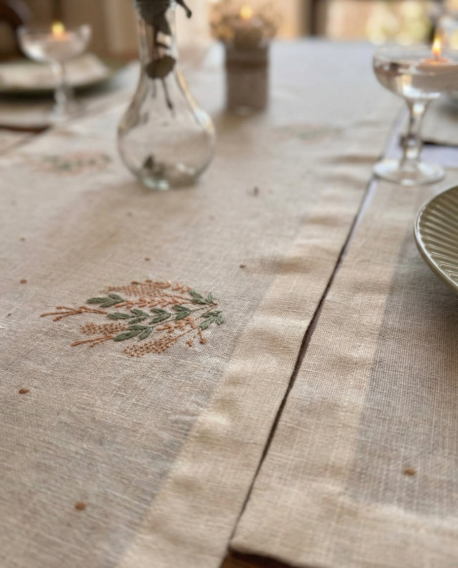 Rosa Table Runner