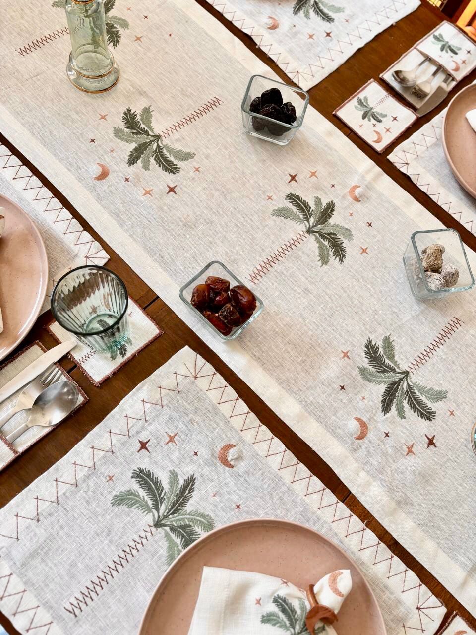 رنر وسط السفرة مطرز لايام رمضان