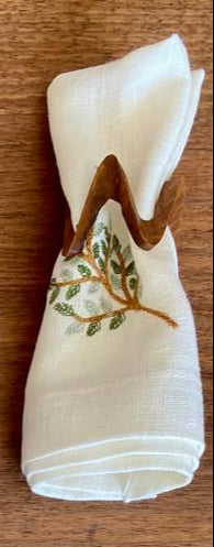 حلقة منديل خشبية متعرجة