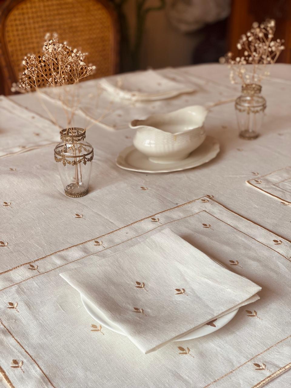 Embriodered Bella Placemat